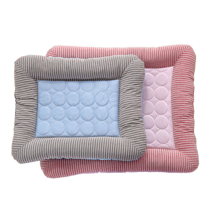 Keep Your Pets Cool This Summer with Our Pet Cooling Ice Silk Bed